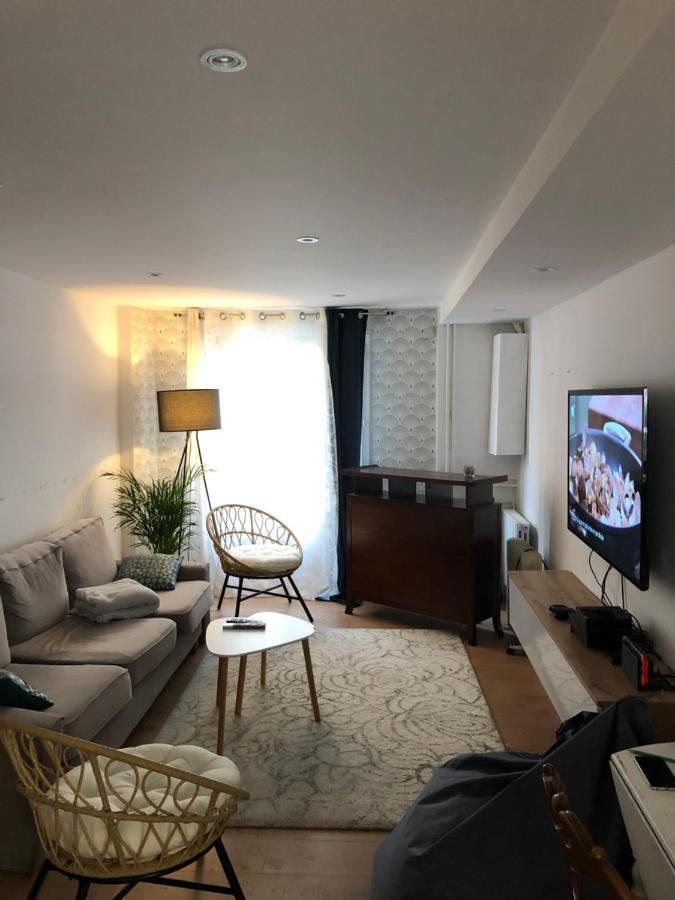 Agreable Maison De Ville ,Calme Avec Tous Les Commerces A 150M Шербур-ан-Котентан Екстериор снимка